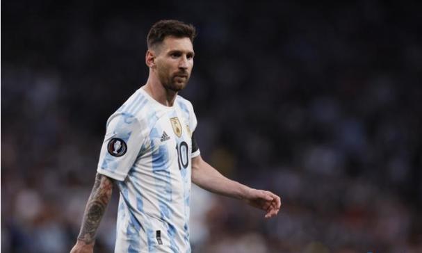 马刺力擒公牛3连胜 文班38+12+5+5帽 吉迪缺